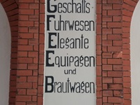 Schildmalerei nach der Restaurierung